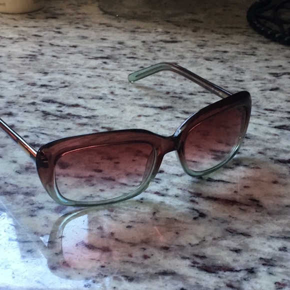 BCBGMaxAzria Accessories - BCBG MaxAzria sunglasses